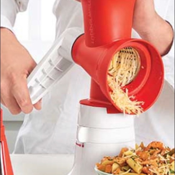 Tupperware Grate Master Shredder - Picture 2 of 7